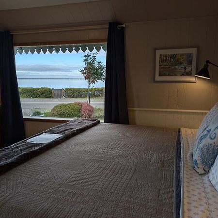 Juan De Fuca Waterfront Hotel & Cottages Sequim Bagian luar foto
